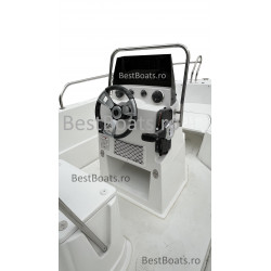 BestBoats New Star 500 Barca cu Consola Centrala Open 5.0 m pescuit  si agrement de fibra cu motor nescufundabila autodrenanta