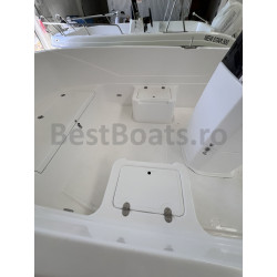 BestBoats Star 460 XL Barca Open 4.60 m de pescuit de fibra cu motor nescufundabila autodrenanta cu chila Step Keel